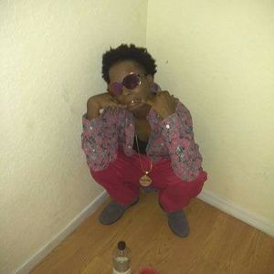 Meet your Posher, Leondra